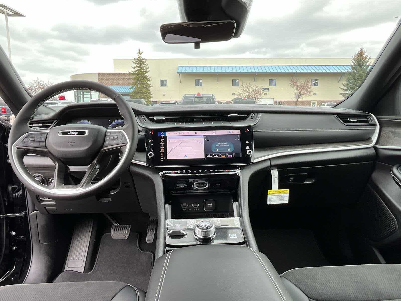 Thumbnail: 2026 Jeep Grand Cherokee - 23