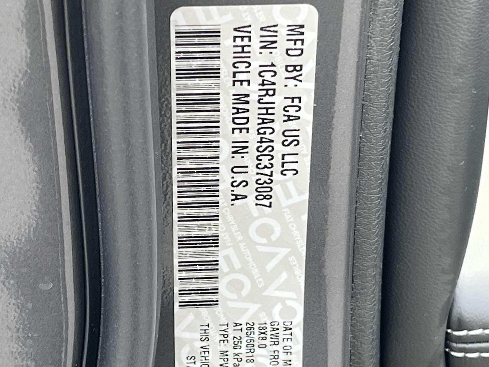 Thumbnail: 2025 Jeep Grand Cherokee - 21