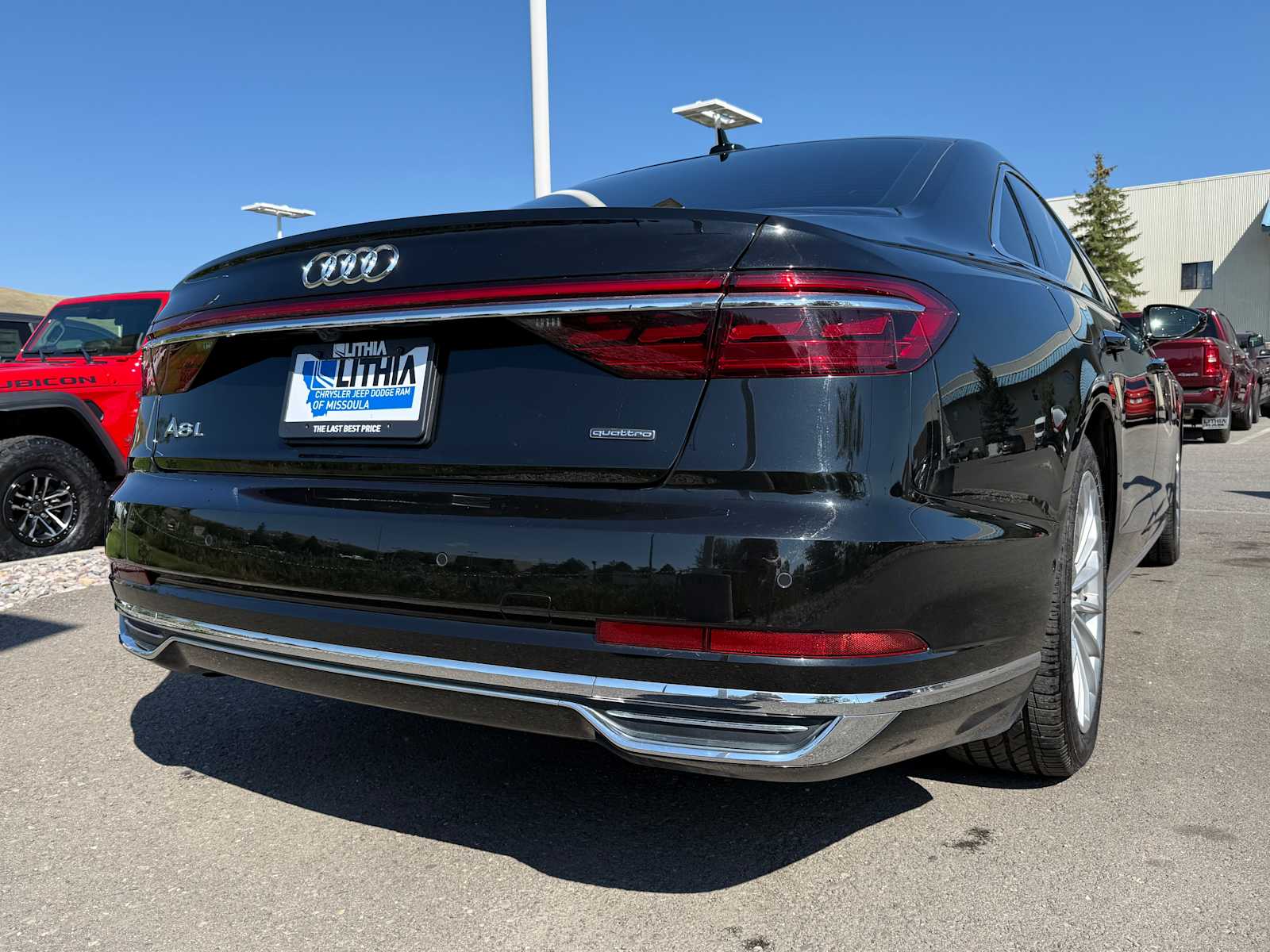 Thumbnail: 2020 Audi A8 - 8