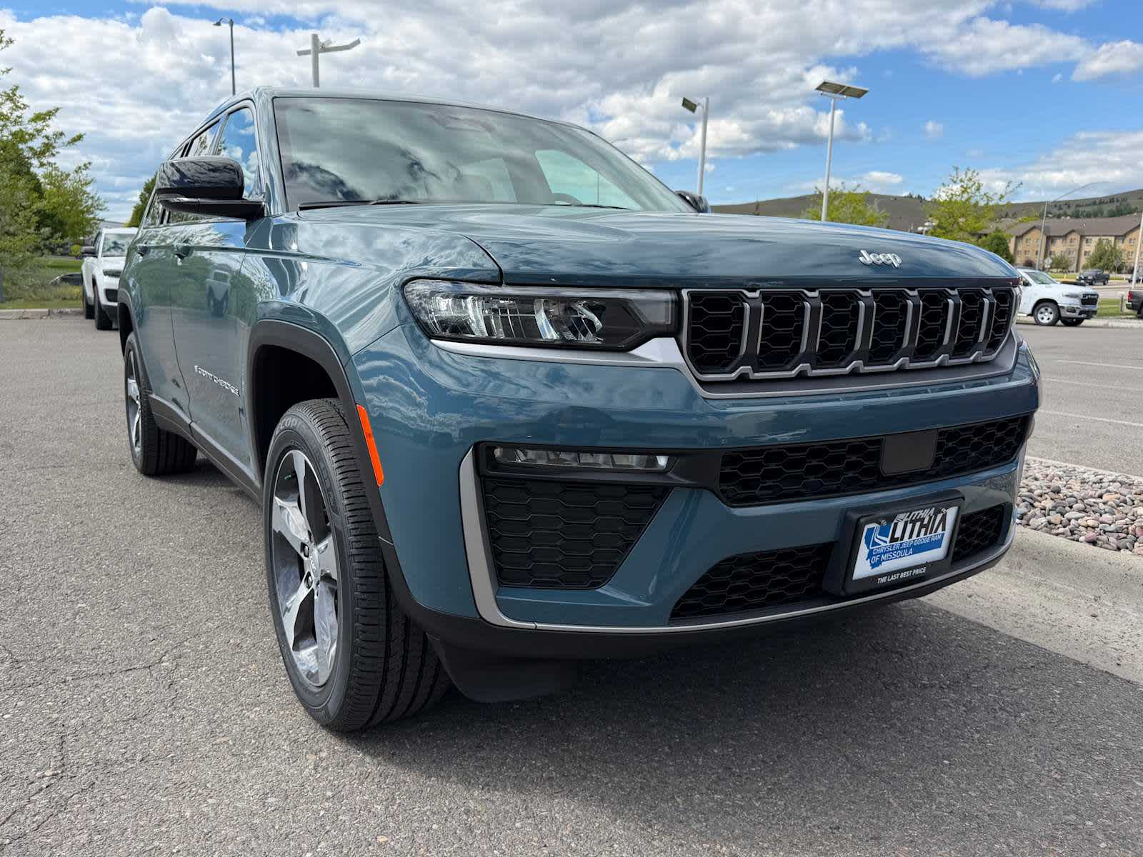 Thumbnail: 2026 Jeep Grand Cherokee - 6