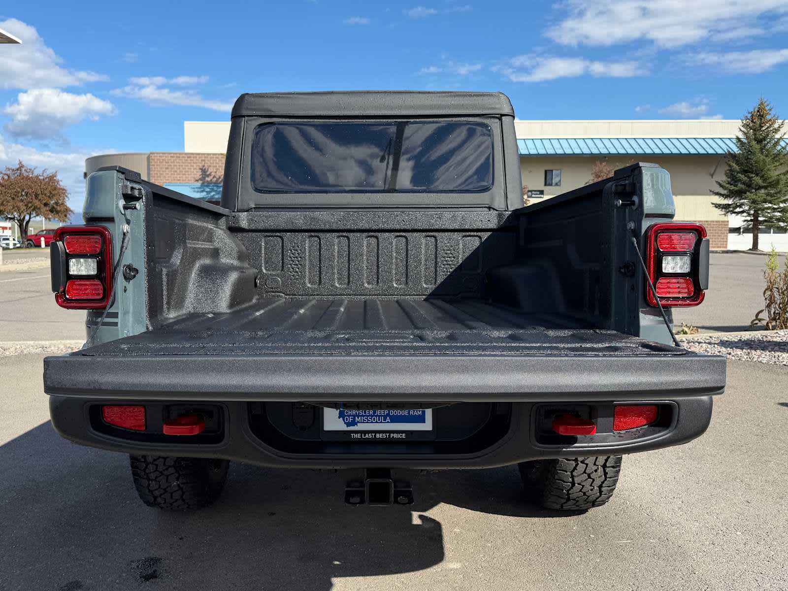 Thumbnail: 2026 Jeep Gladiator - 10