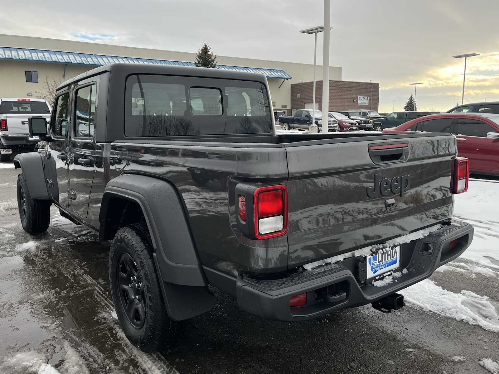 Thumbnail: 2026 Jeep Gladiator - 4