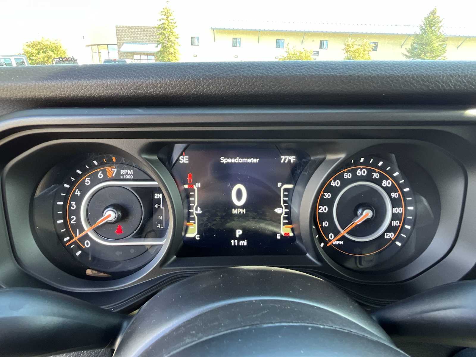 Thumbnail: 2025 Jeep Gladiator - 18