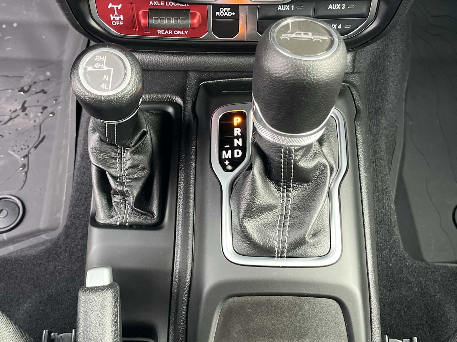 Thumbnail: 2026 Jeep Gladiator - 17