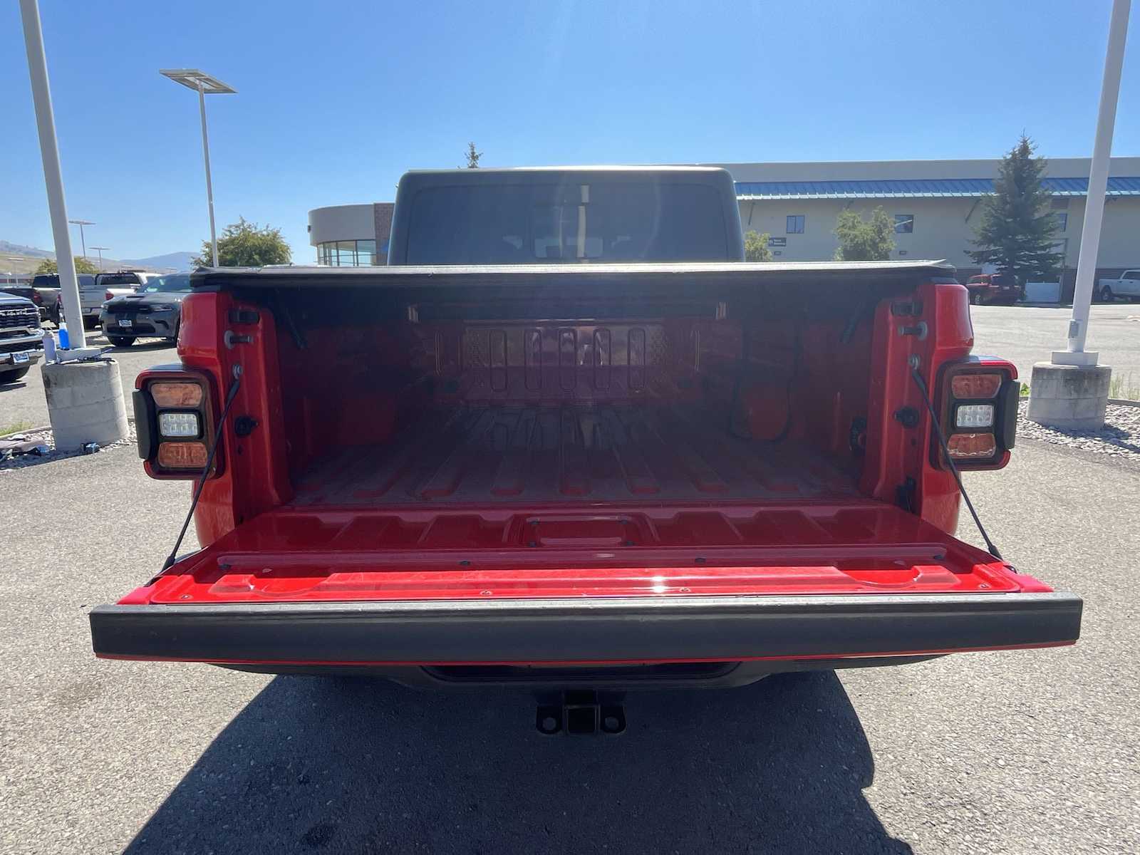 Thumbnail: 2020 Jeep Gladiator - 19