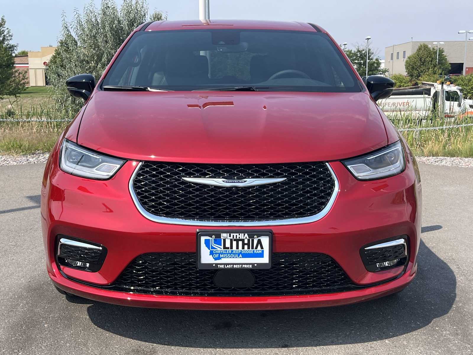 Thumbnail: 2026 Chrysler Pacifica - 6