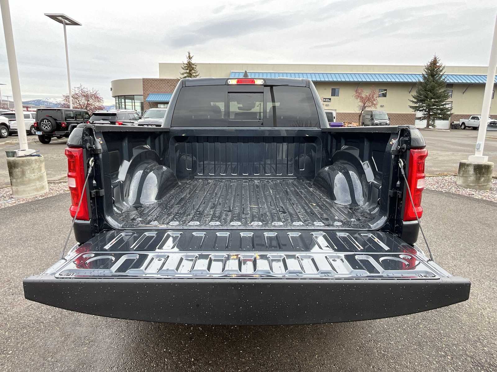 Thumbnail: 2026 RAM 1500 - 19