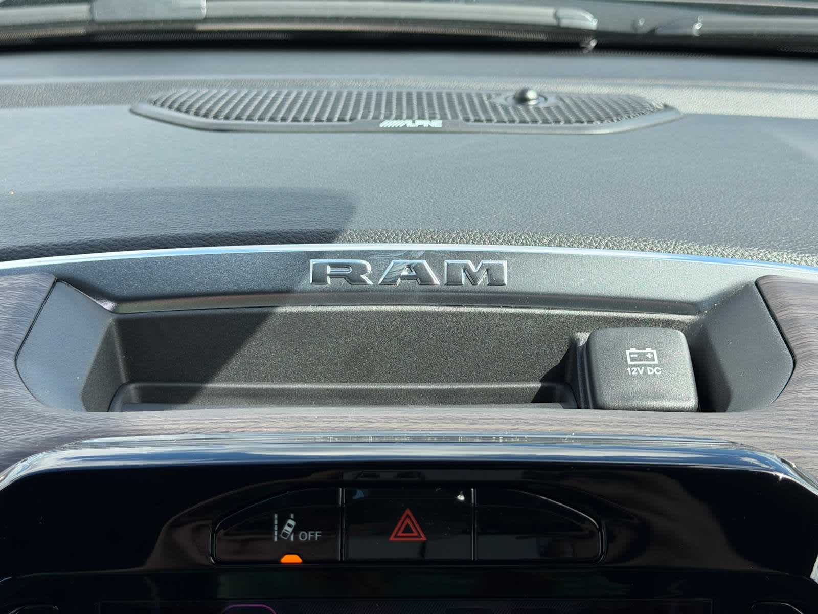 Thumbnail: 2026 RAM 1500 - 17