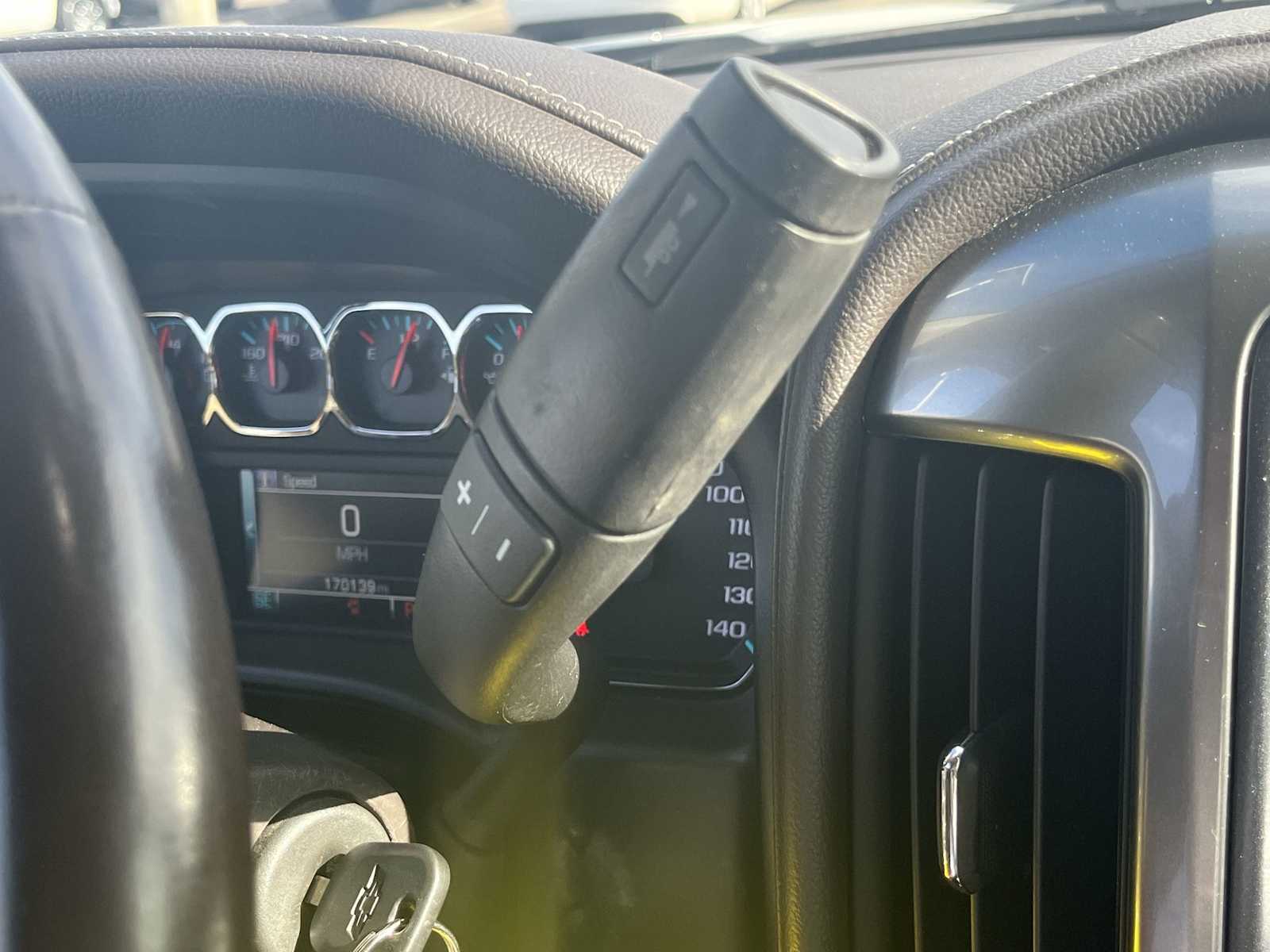 Thumbnail: 2018 Chevrolet Silverado 1500 - 17