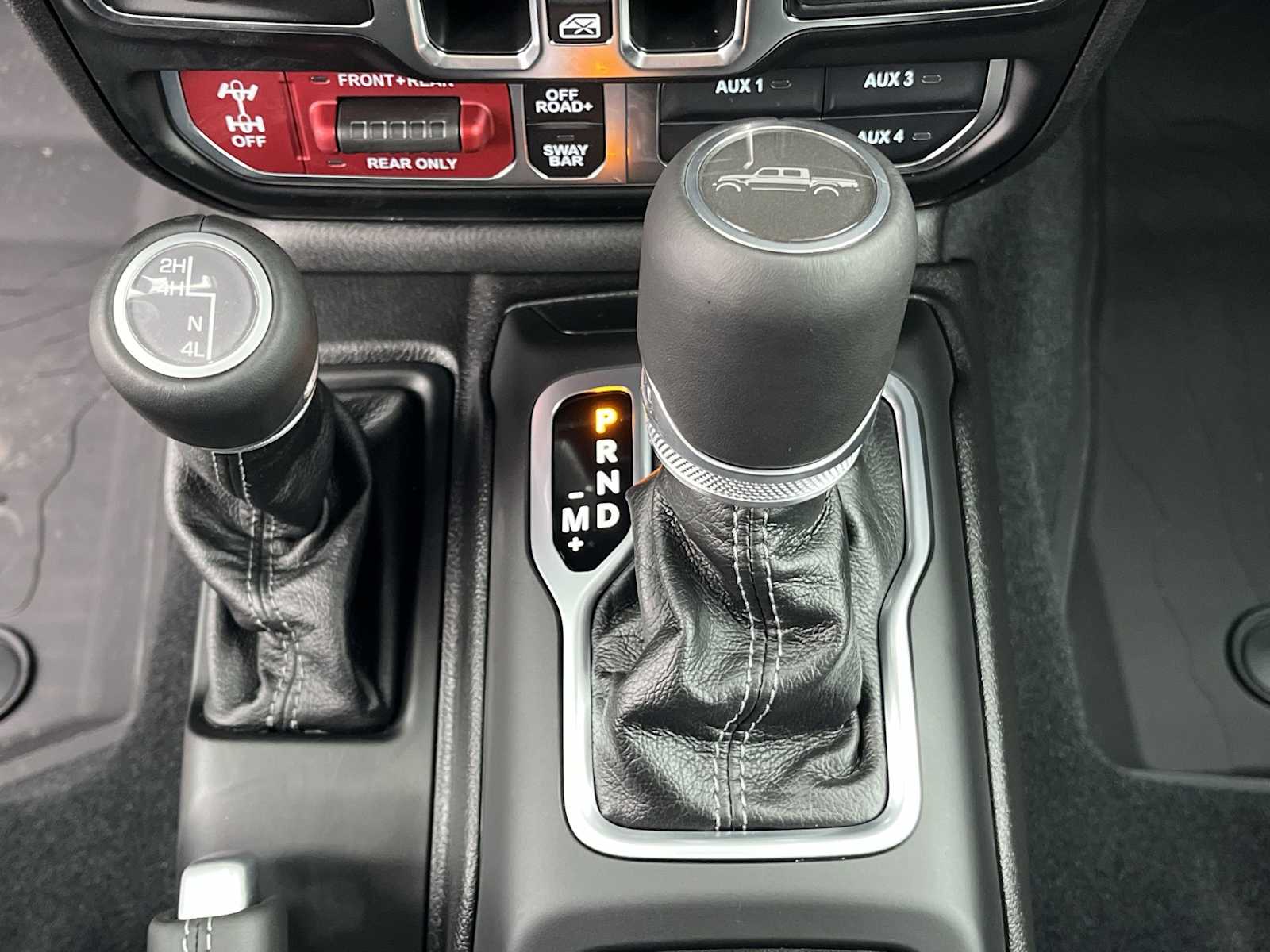 Thumbnail: 2026 Jeep Gladiator - 17