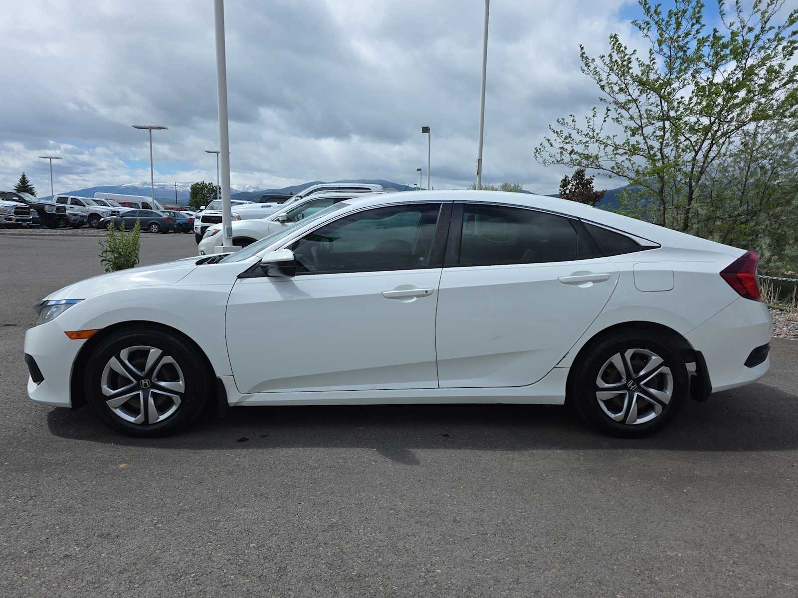 Thumbnail: 2017 Honda Civic - 3