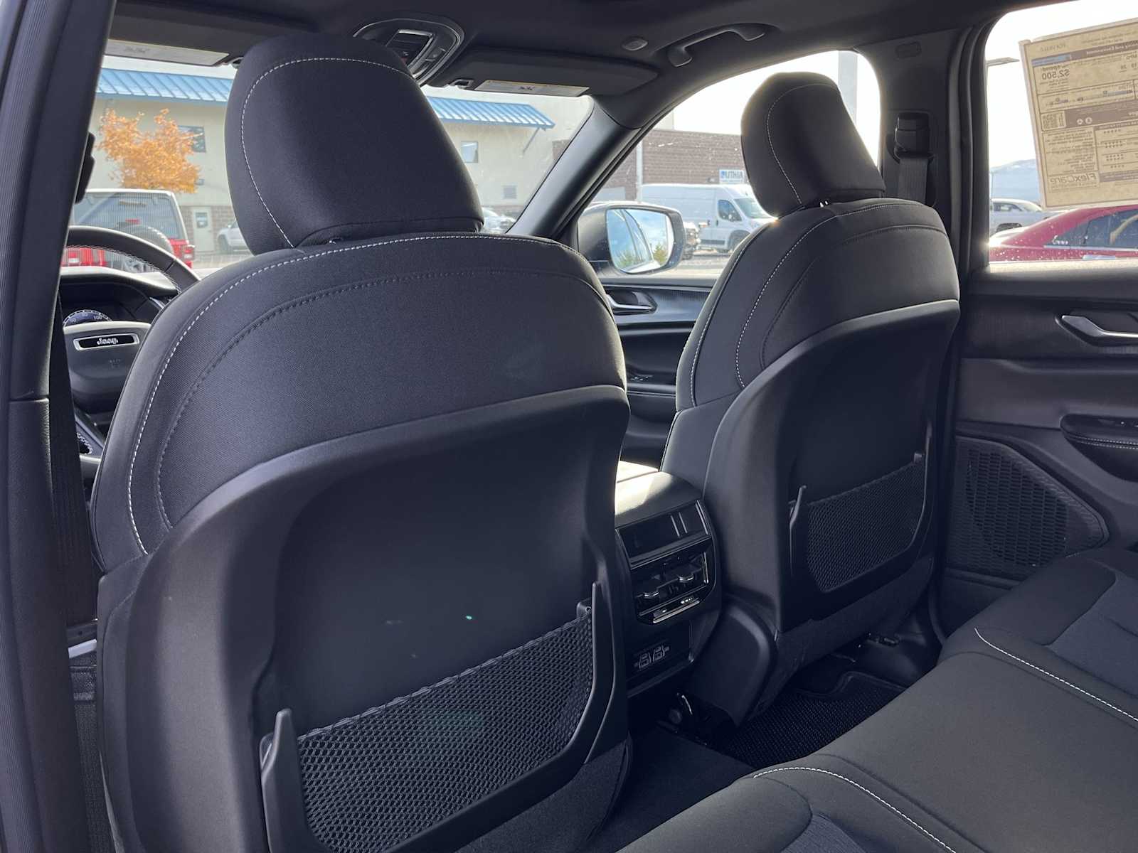 Thumbnail: 2025 Jeep Grand Cherokee - 12