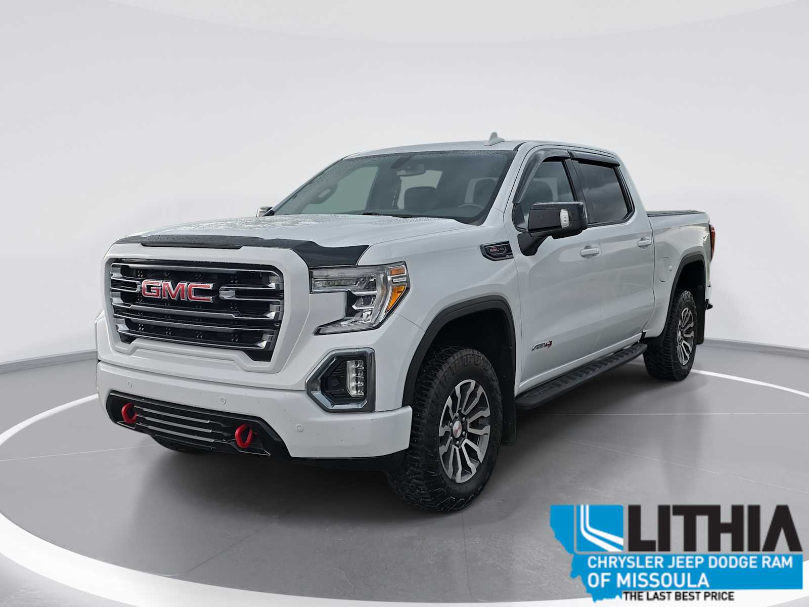 2022 GMC Sierra AT4 4WD Crew Cab Short Box's photo