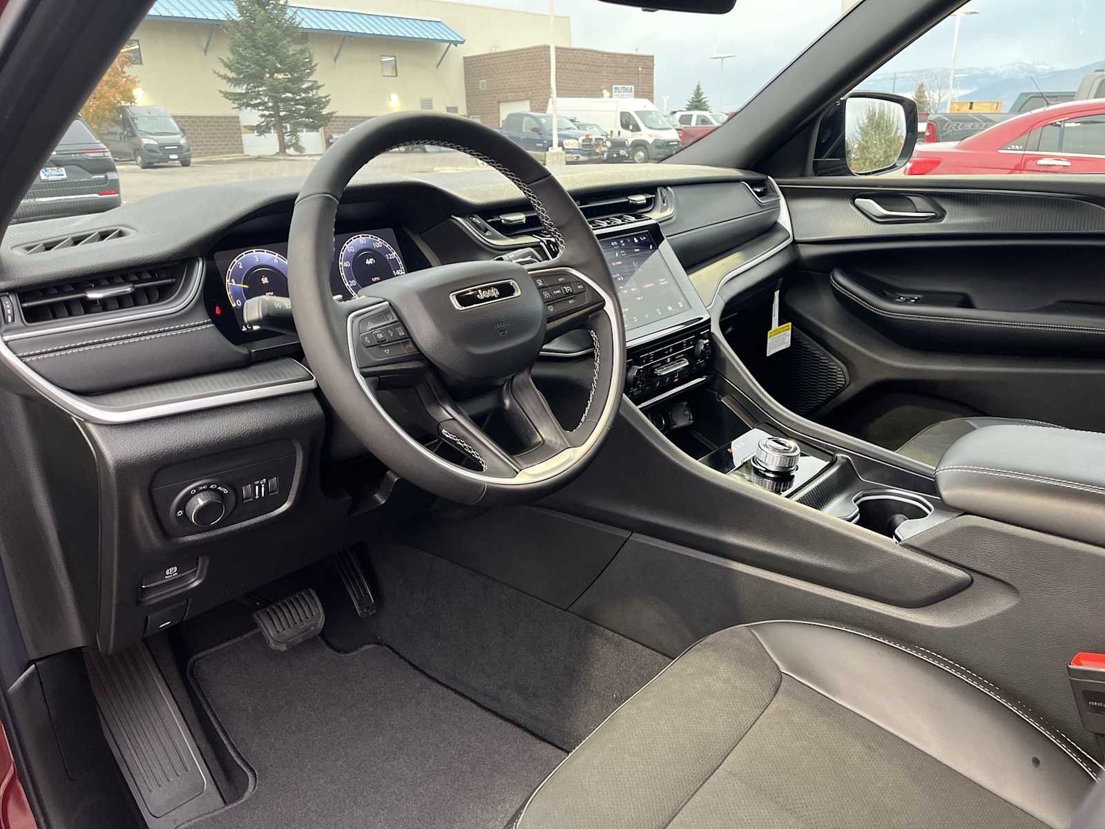 Thumbnail: 2025 Jeep Grand Cherokee - 2