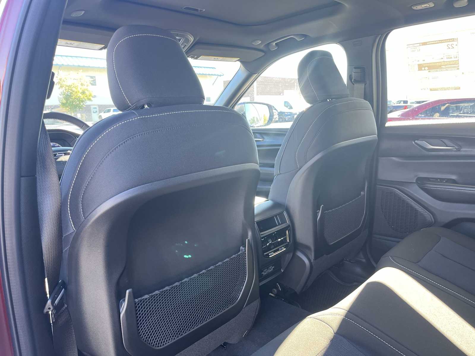 Thumbnail: 2025 Jeep Grand Cherokee - 12