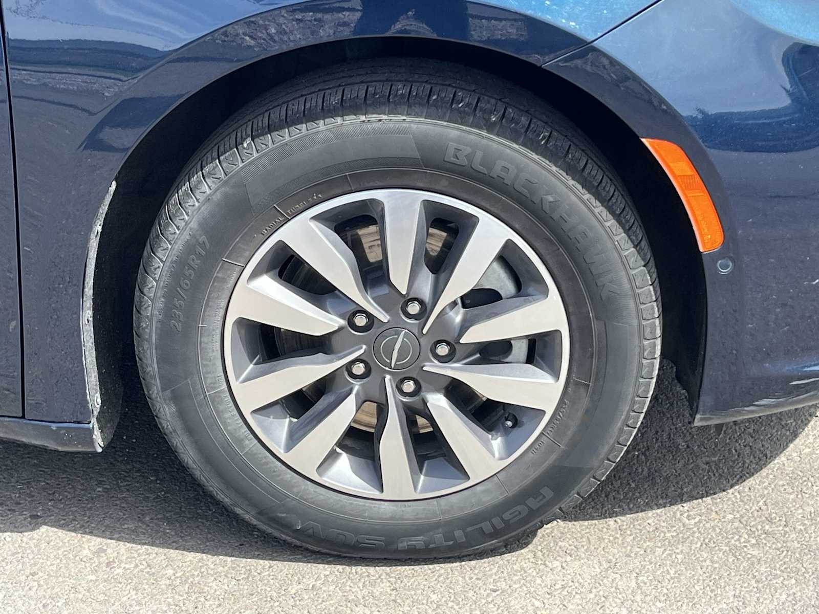 Thumbnail: 2021 Chrysler Pacifica - 8