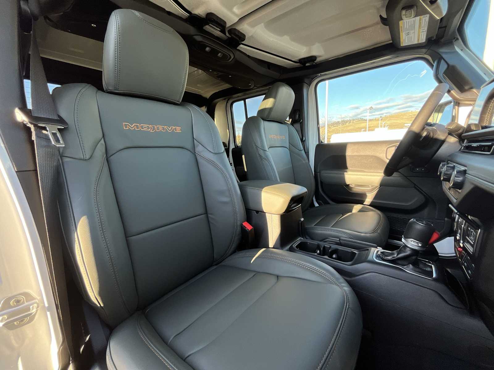 Thumbnail: 2026 Jeep Gladiator - 14