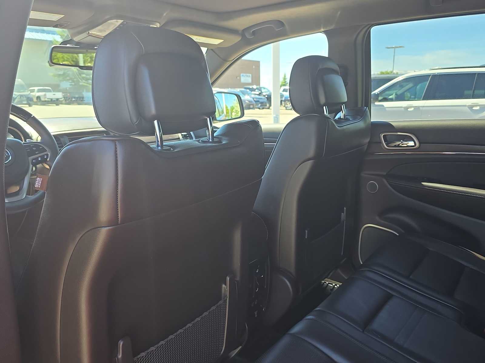Thumbnail: 2014 Jeep Grand Cherokee - 12