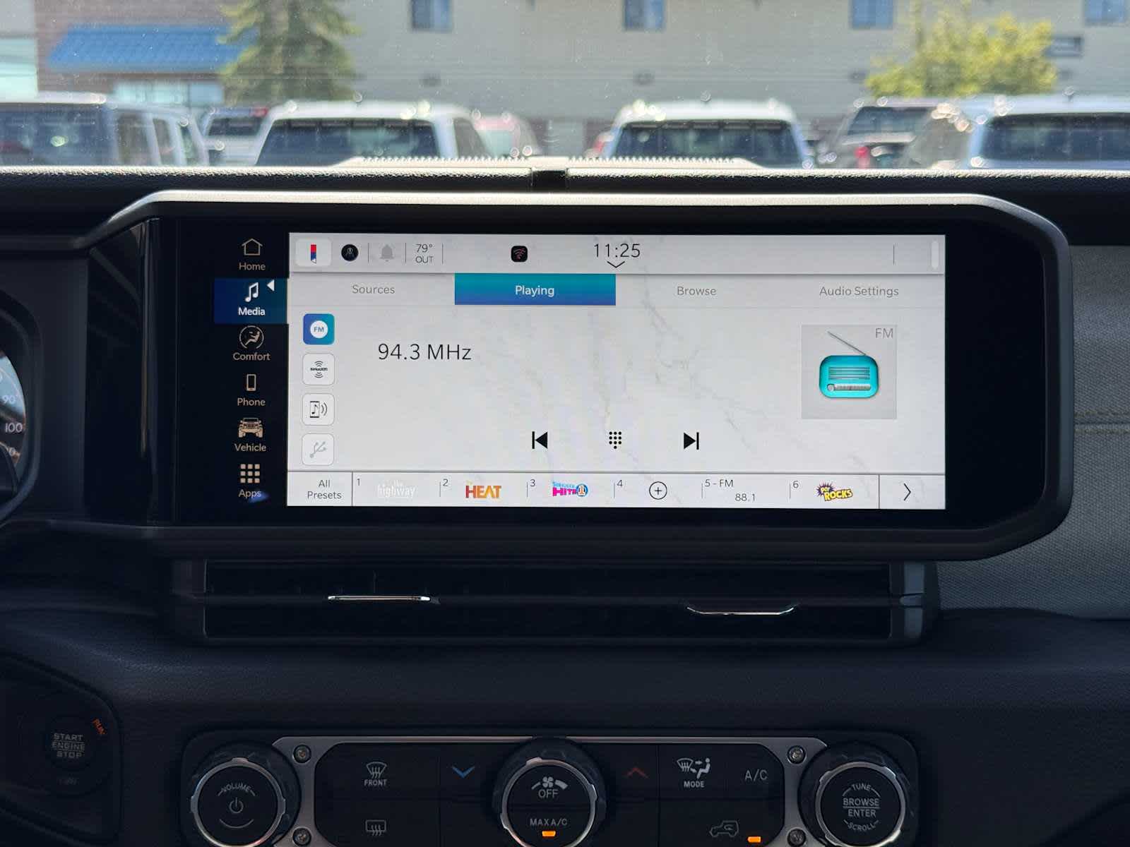 Thumbnail: 2025 Jeep Wrangler - 17