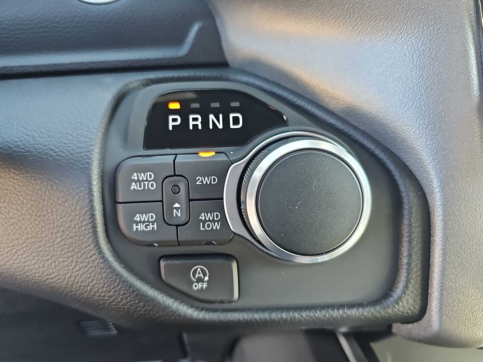 Thumbnail: 2025 RAM 1500 - 17