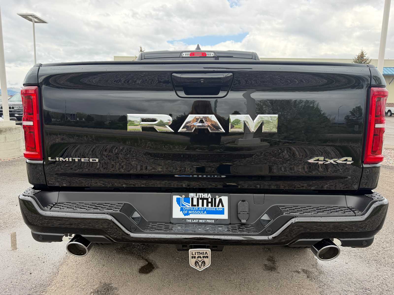 Thumbnail: 2026 RAM 1500 - 8
