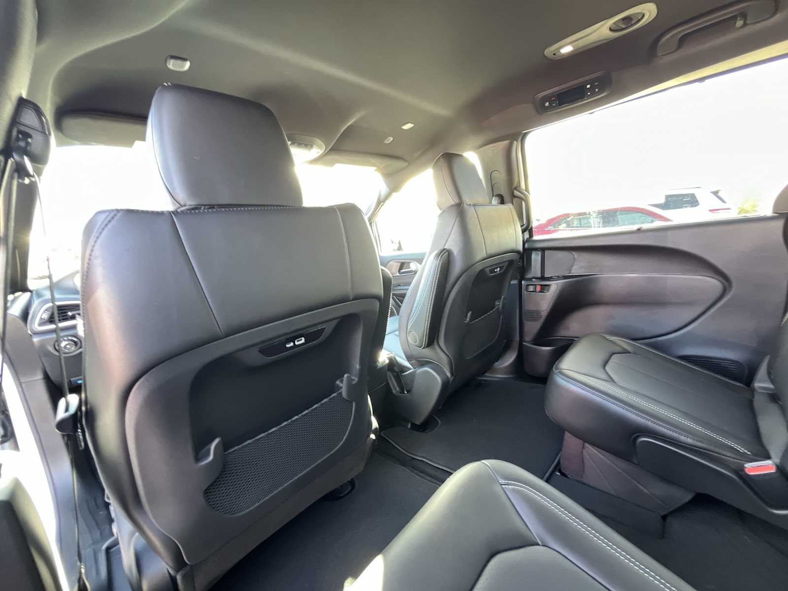 Thumbnail: 2026 Chrysler Pacifica - 12