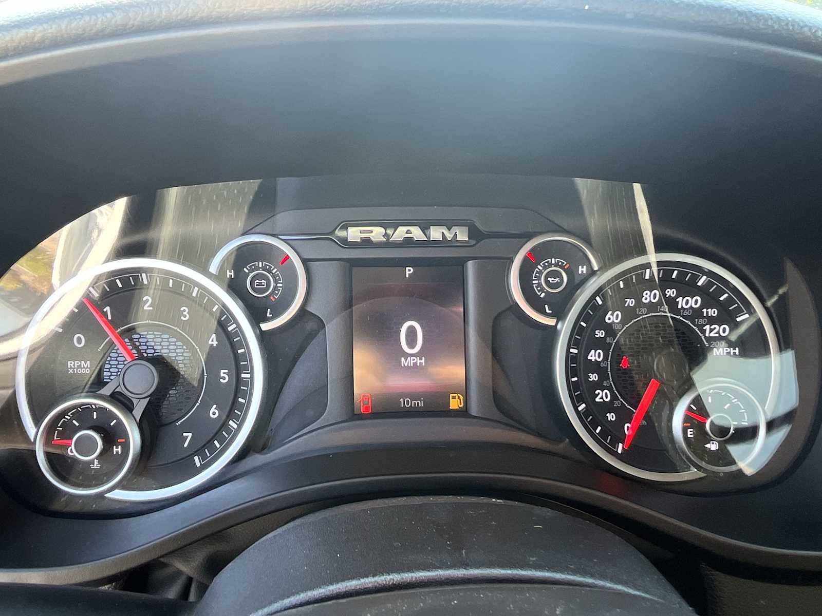 Thumbnail: 2025 RAM 1500 - 18