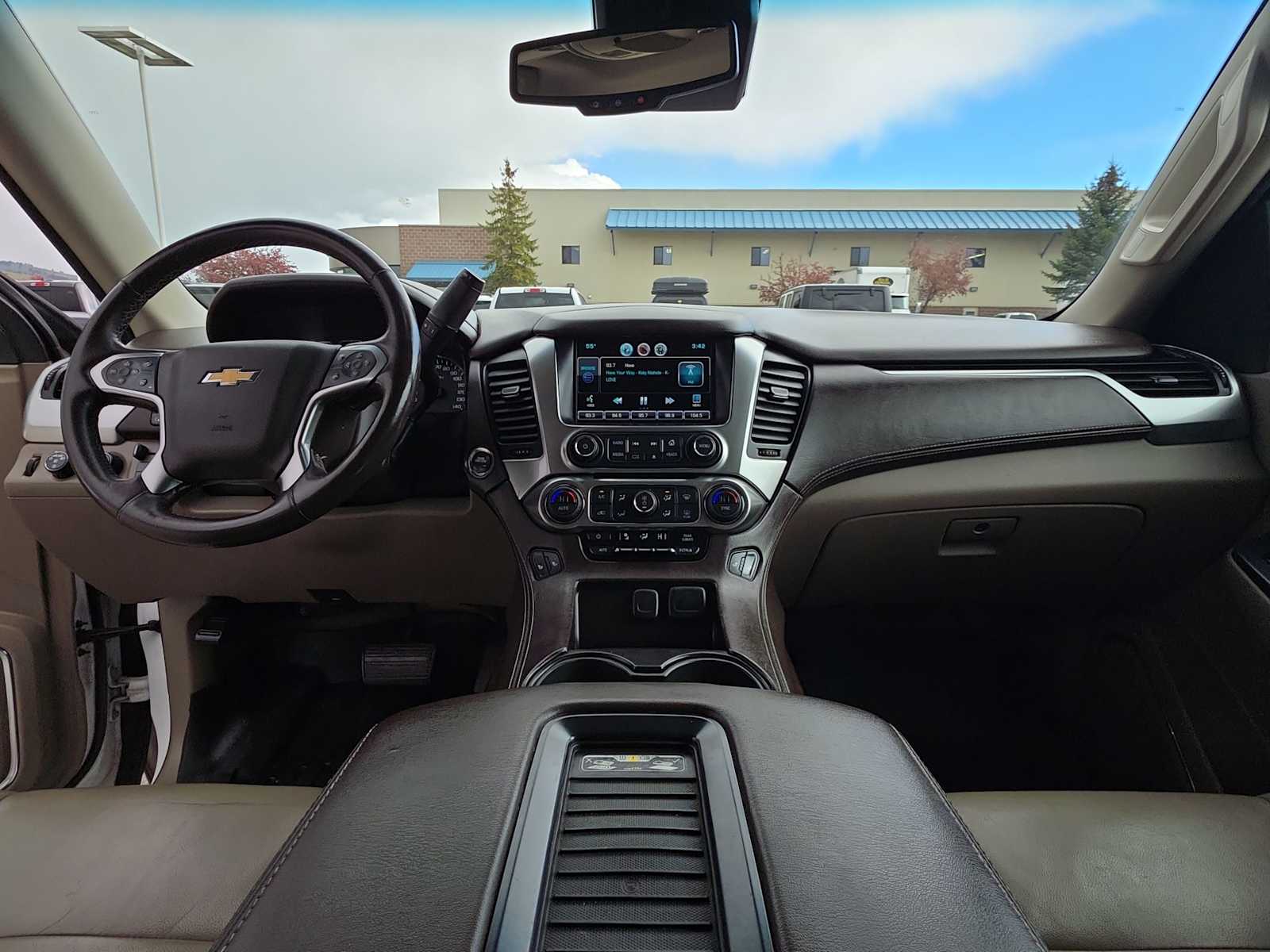 Thumbnail: 2015 Chevrolet Tahoe - 10