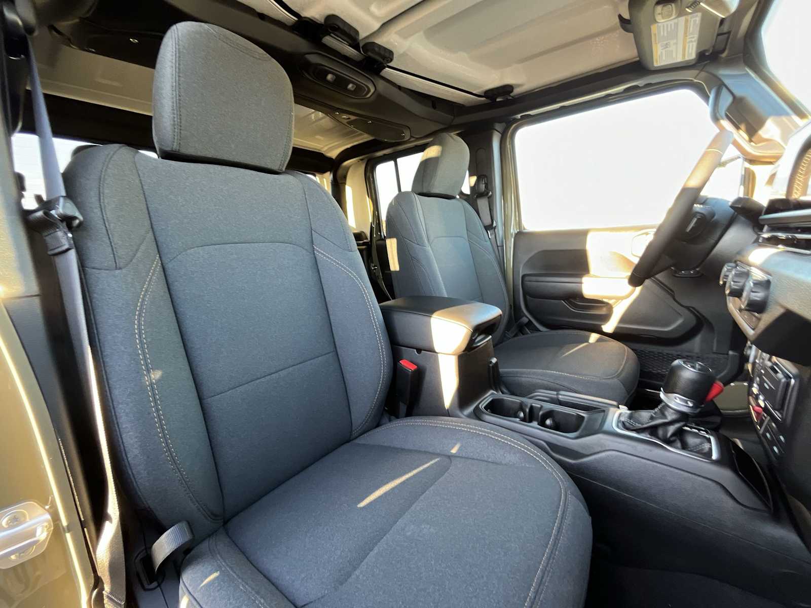 Thumbnail: 2026 Jeep Gladiator - 14