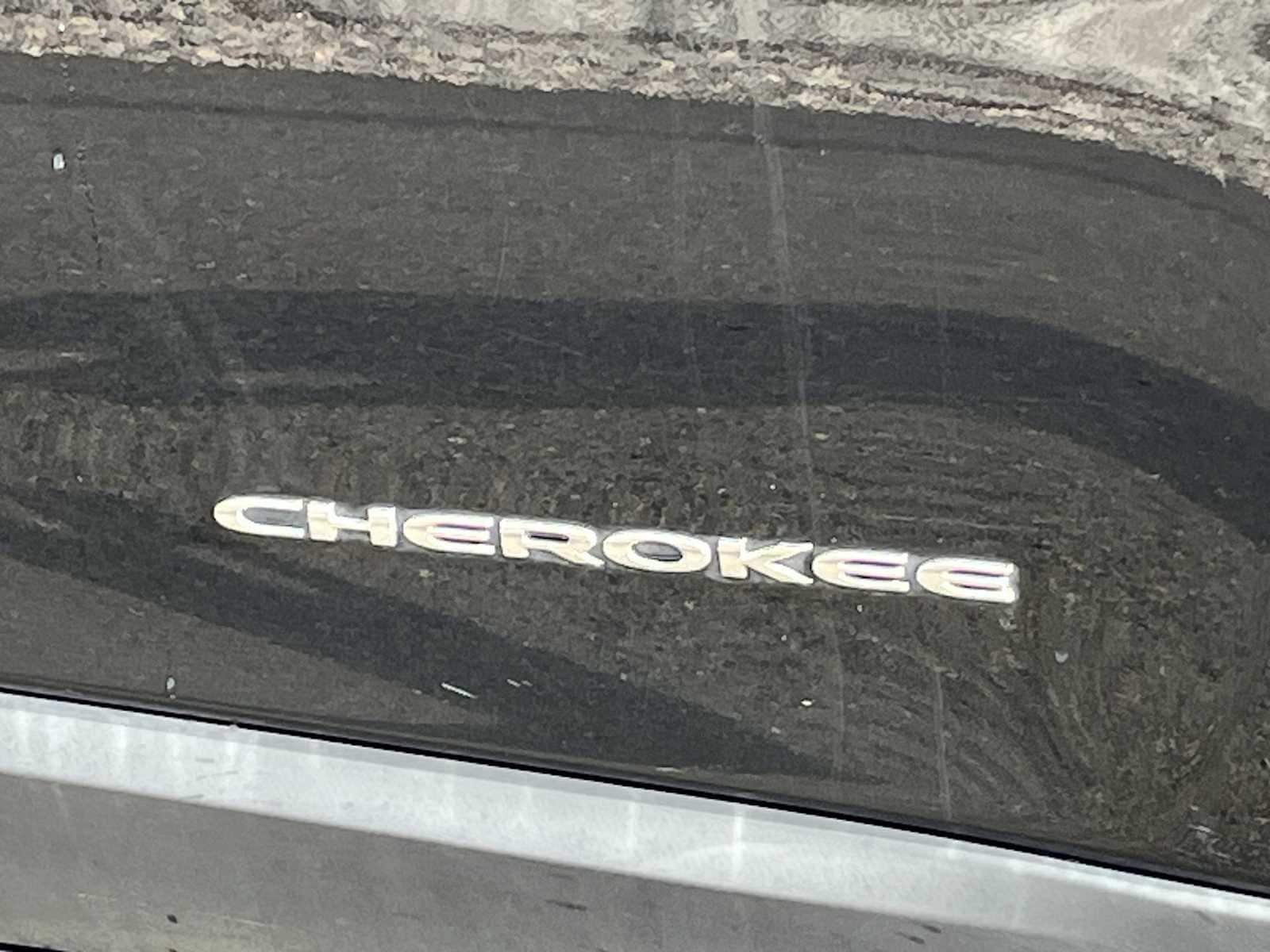 Thumbnail: 2020 Jeep Cherokee - 7