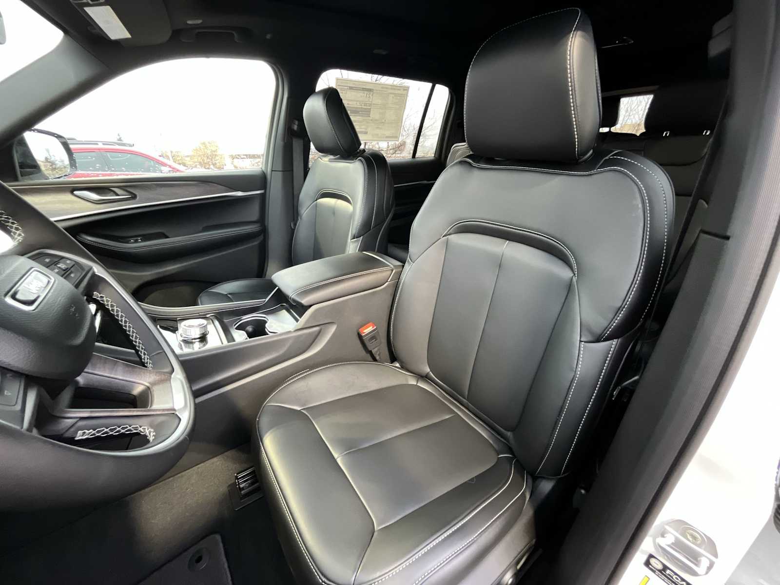 Thumbnail: 2025 Jeep Grand Cherokee - 11