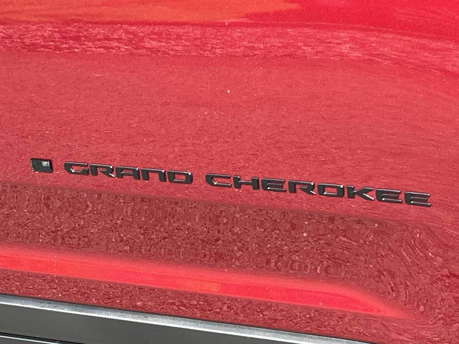 Thumbnail: 2025 Jeep Grand Cherokee - 7