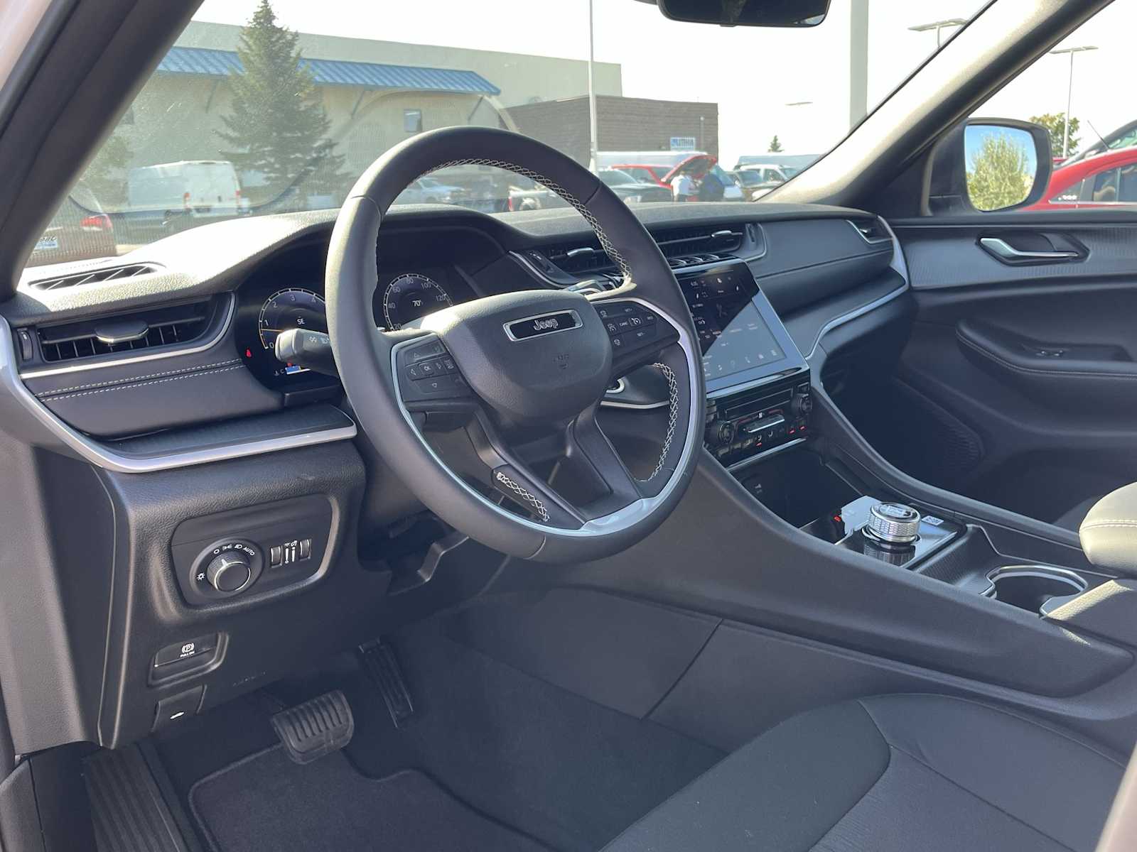 Thumbnail: 2025 Jeep Grand Cherokee - 2