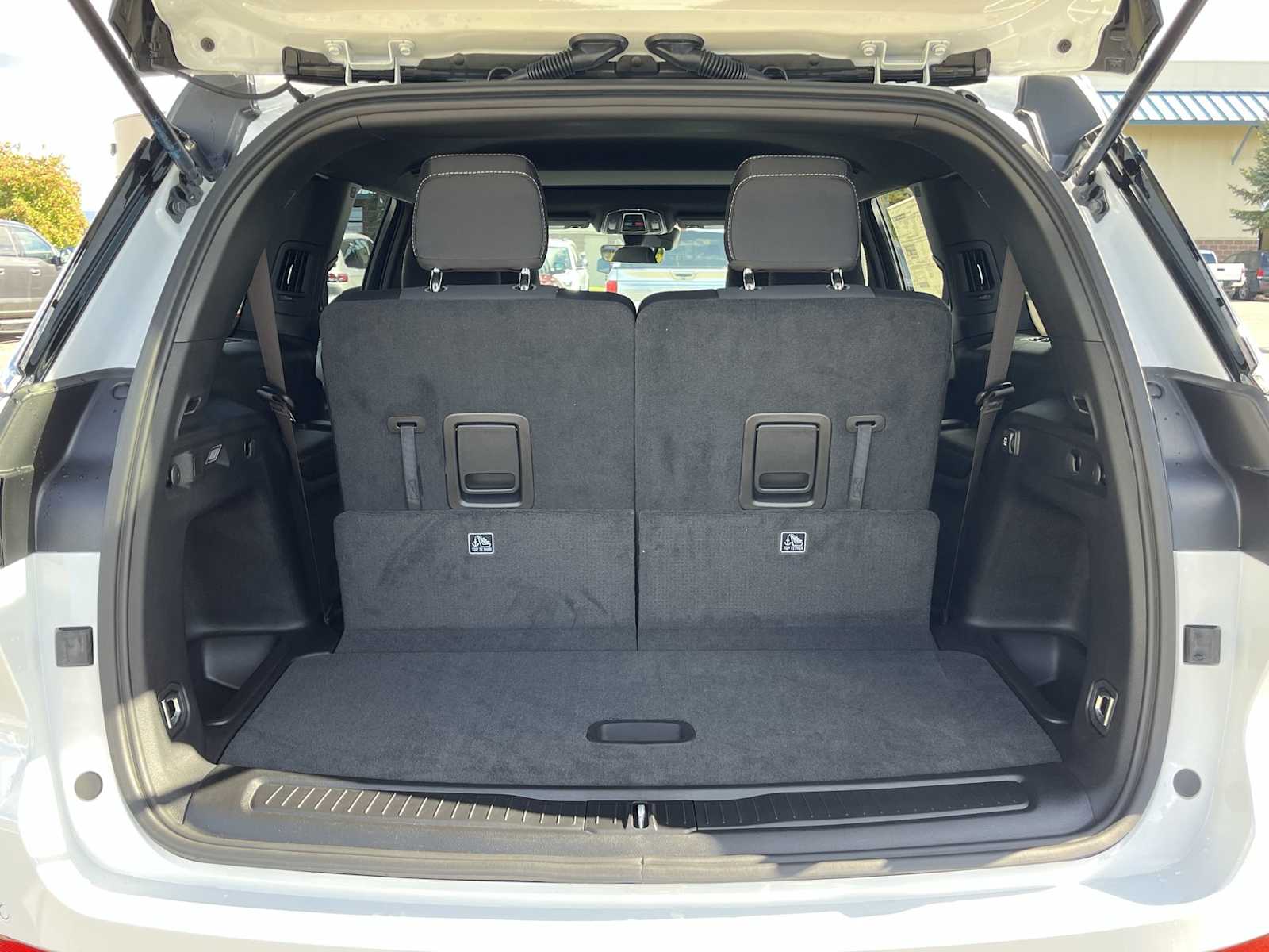 Thumbnail: 2025 Jeep Grand Cherokee - 19