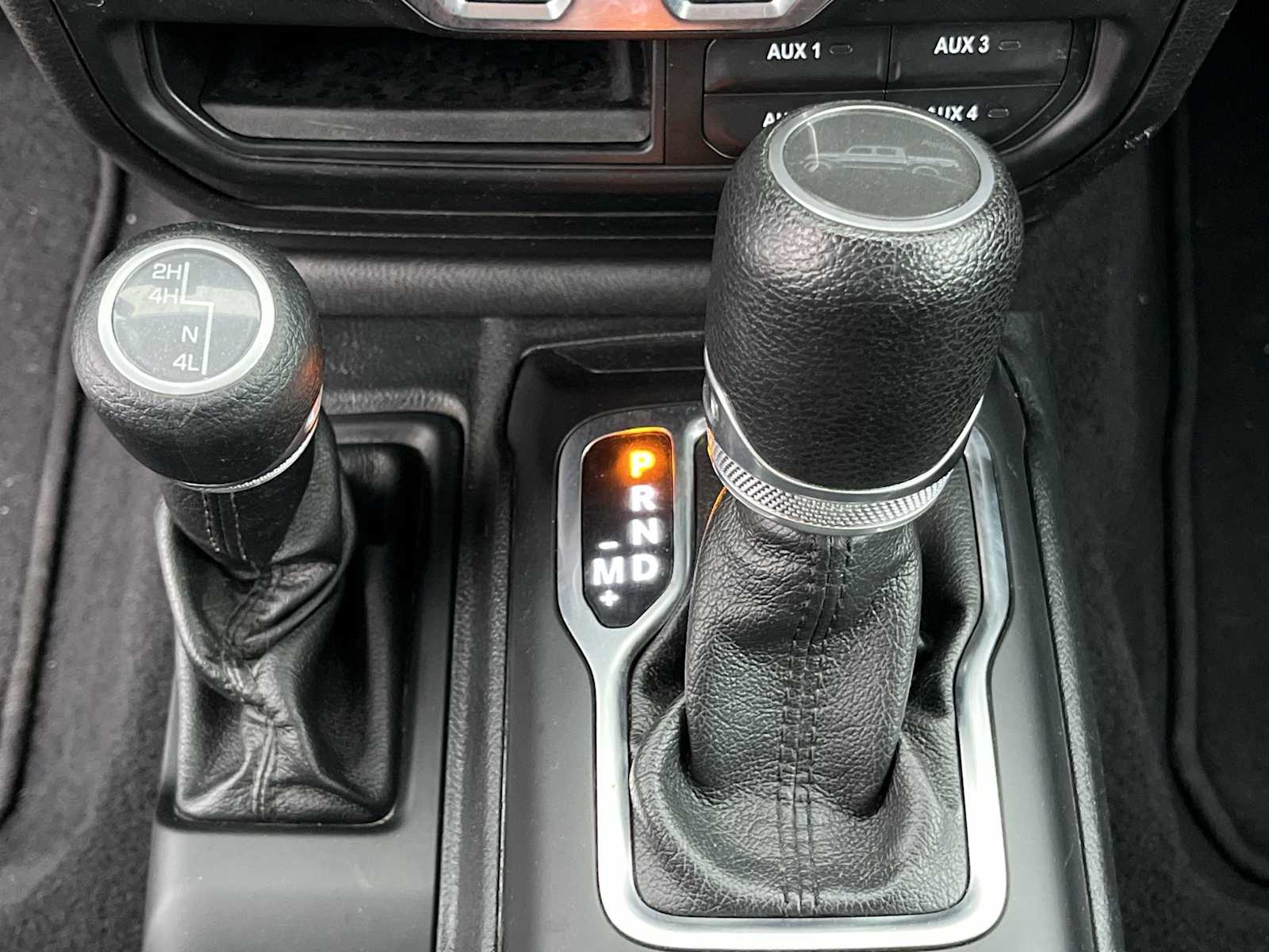 Thumbnail: 2020 Jeep Gladiator - 17