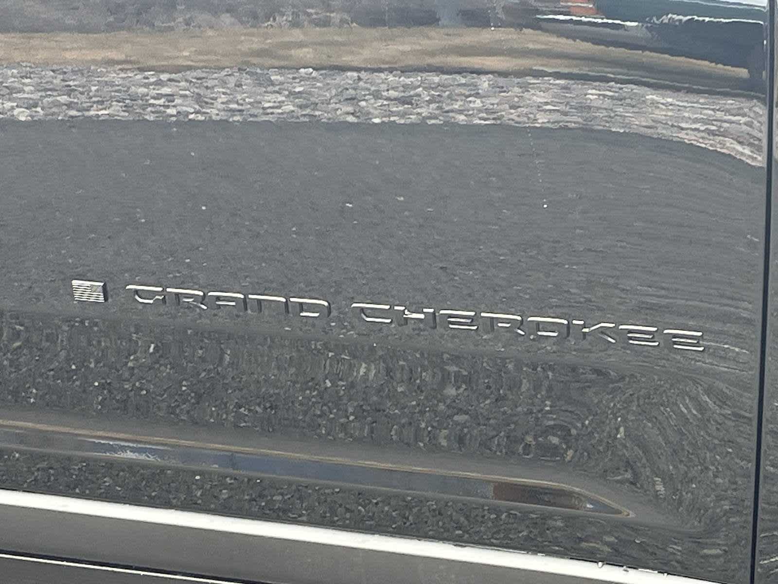 Thumbnail: 2026 Jeep Grand Cherokee - 10