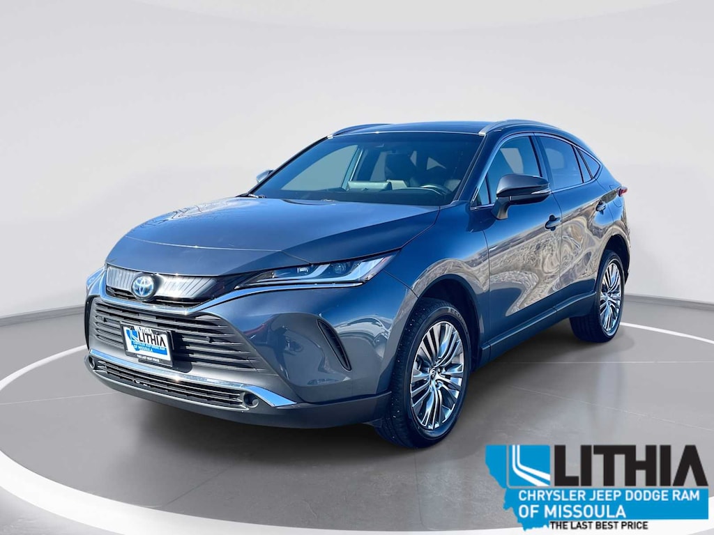 Used 2022 Toyota Venza XLE SUV