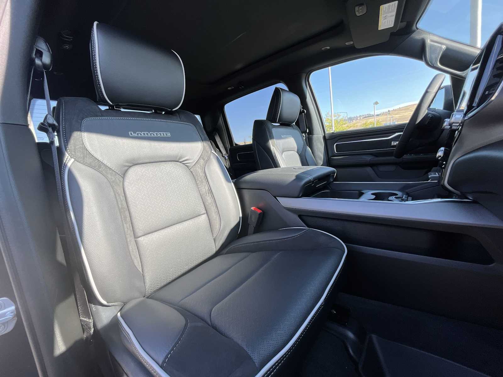 Thumbnail: 2026 RAM 1500 - 14