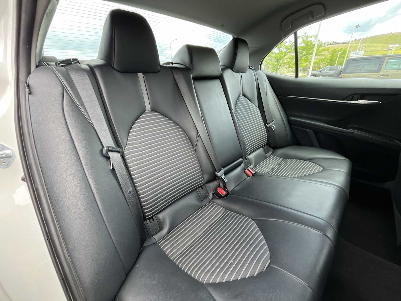 2021 Toyota Camry SE 13