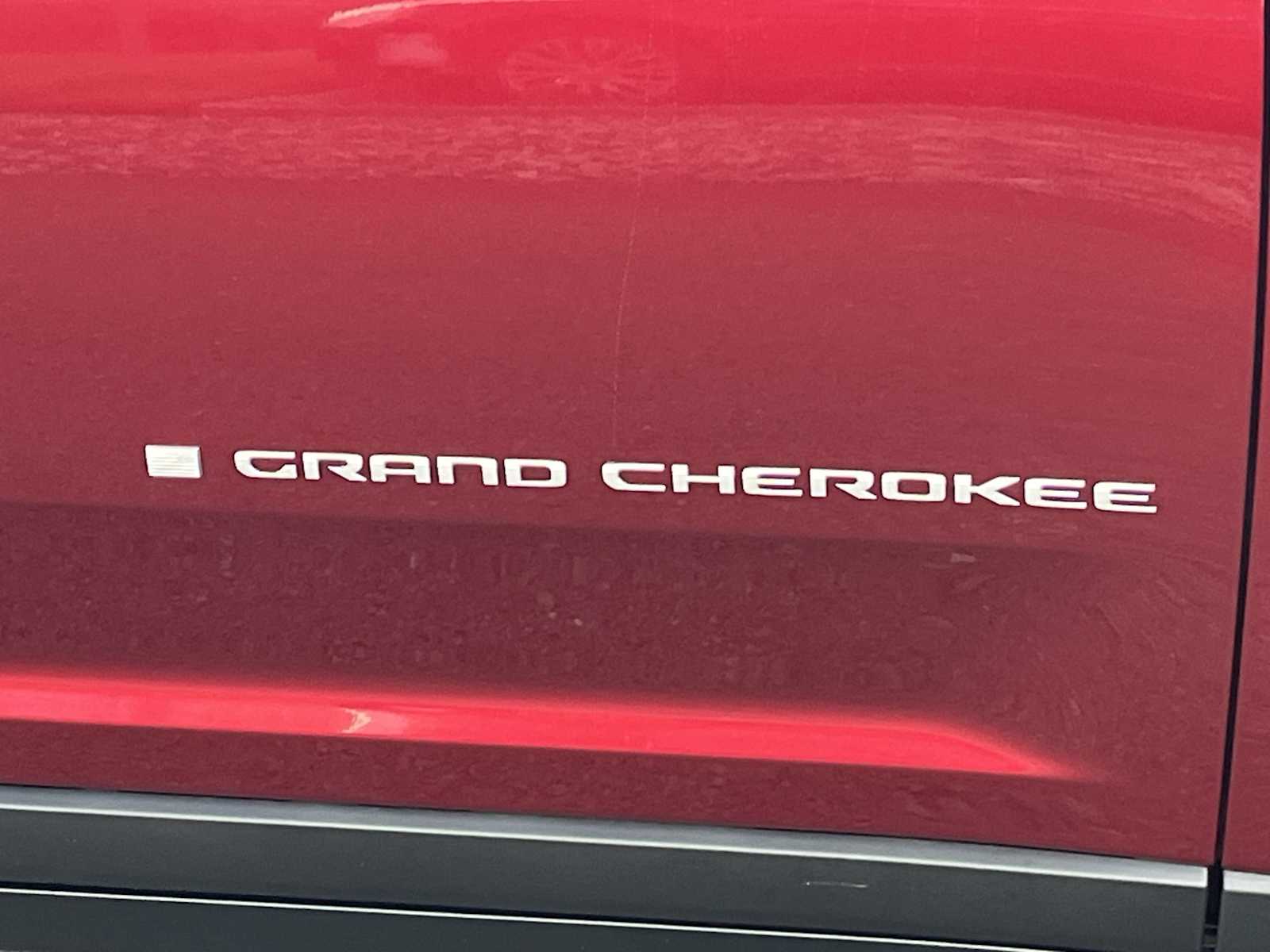 Thumbnail: 2025 Jeep Grand Cherokee - 7