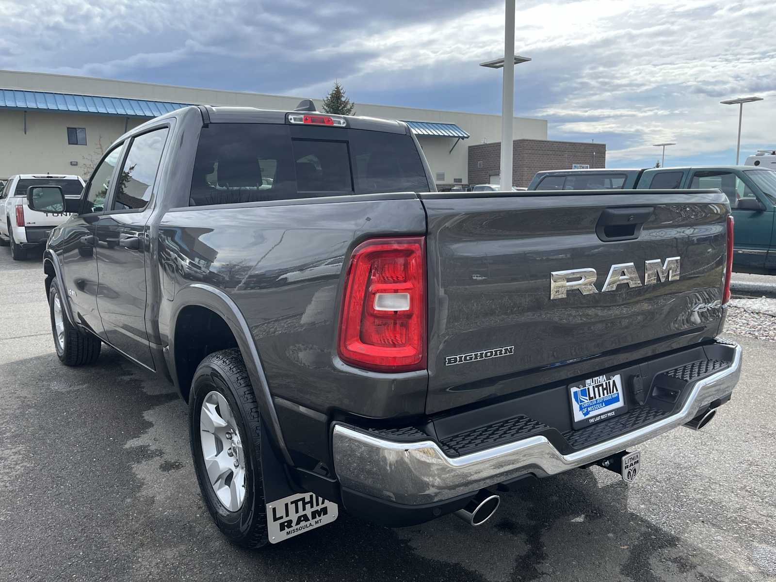 Thumbnail: 2026 RAM 1500 - 4