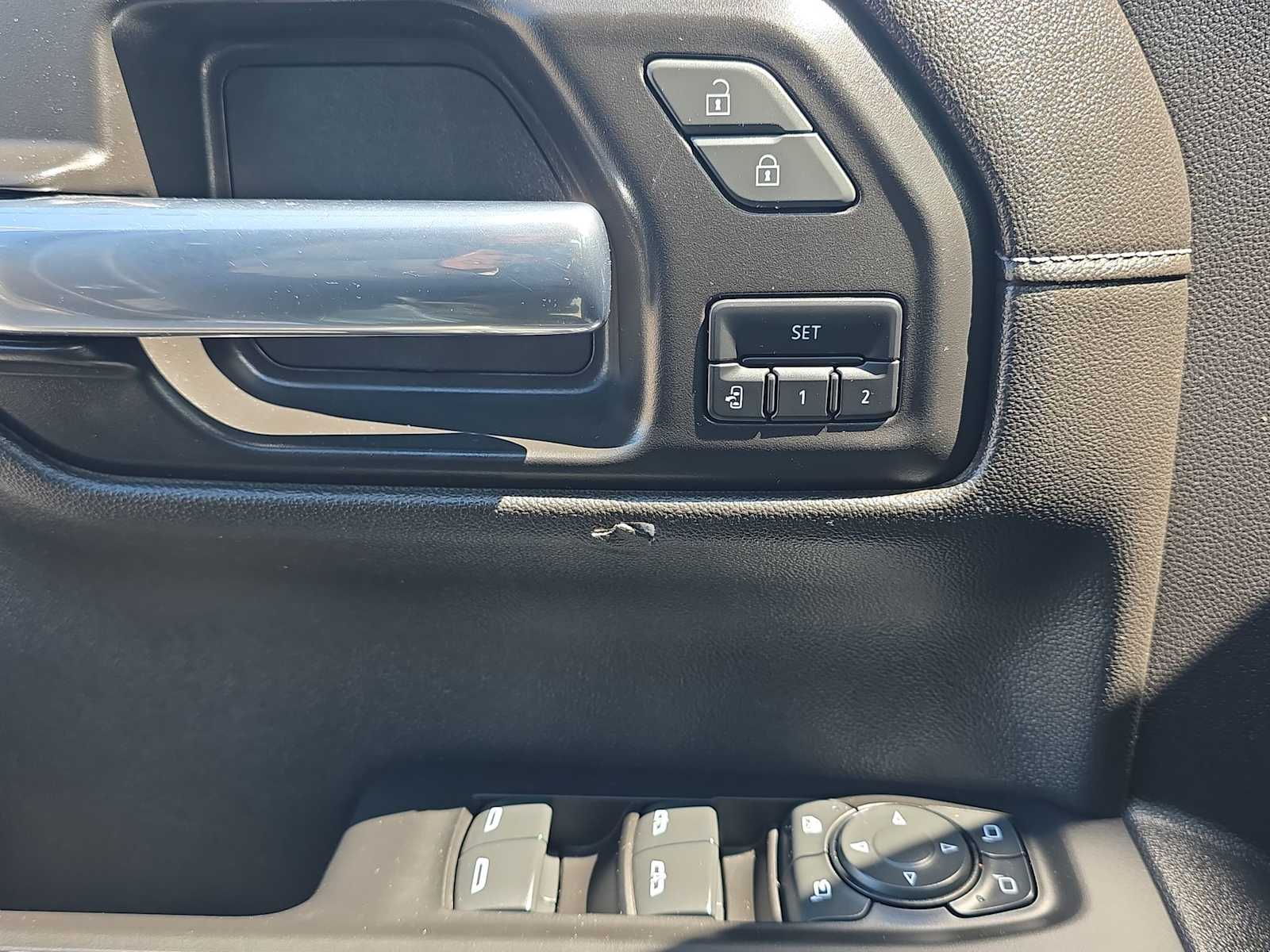Thumbnail: 2022 Chevrolet Silverado 1500 - 22