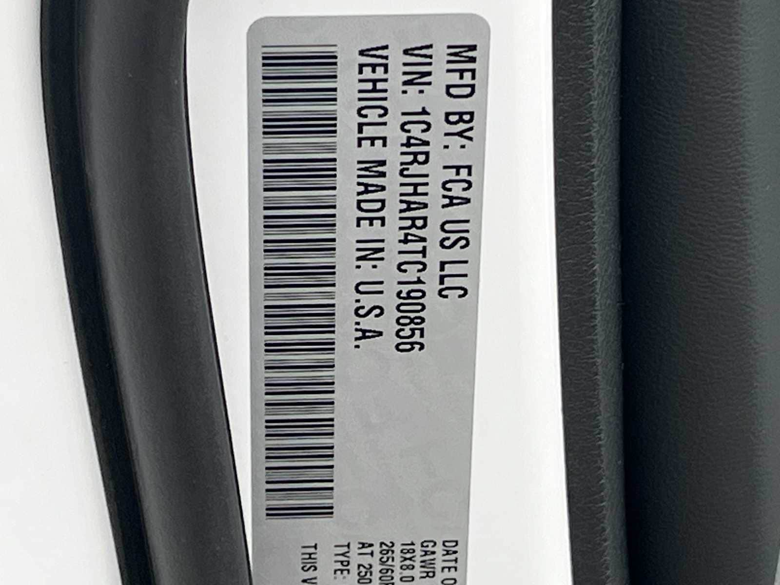 Thumbnail: 2026 Jeep Grand Cherokee - 21