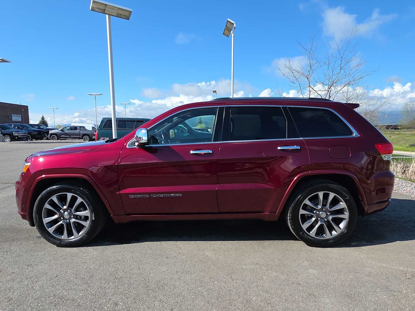 Thumbnail: 2017 Jeep Grand Cherokee - 3