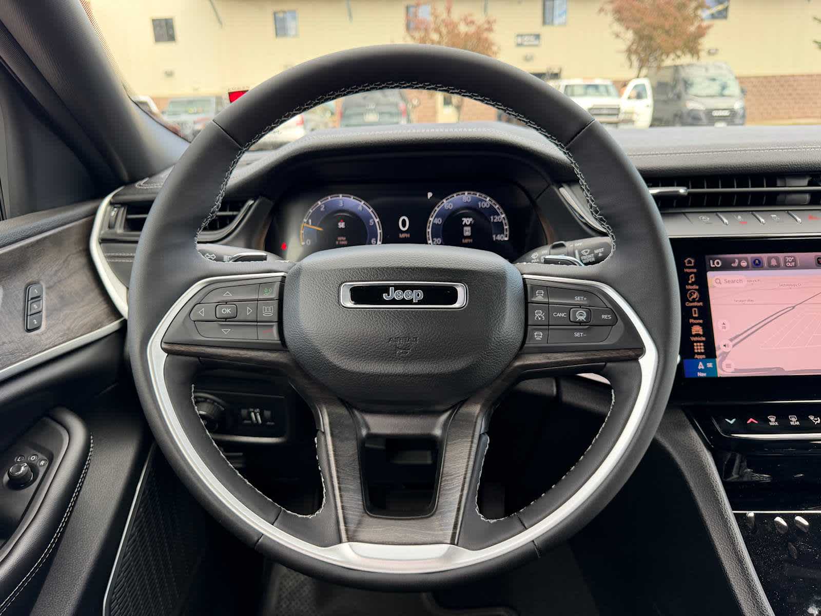 Thumbnail: 2026 Jeep Grand Cherokee - 18