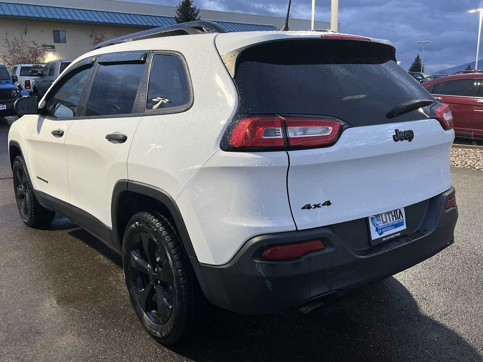 Thumbnail: 2017 Jeep Cherokee - 4
