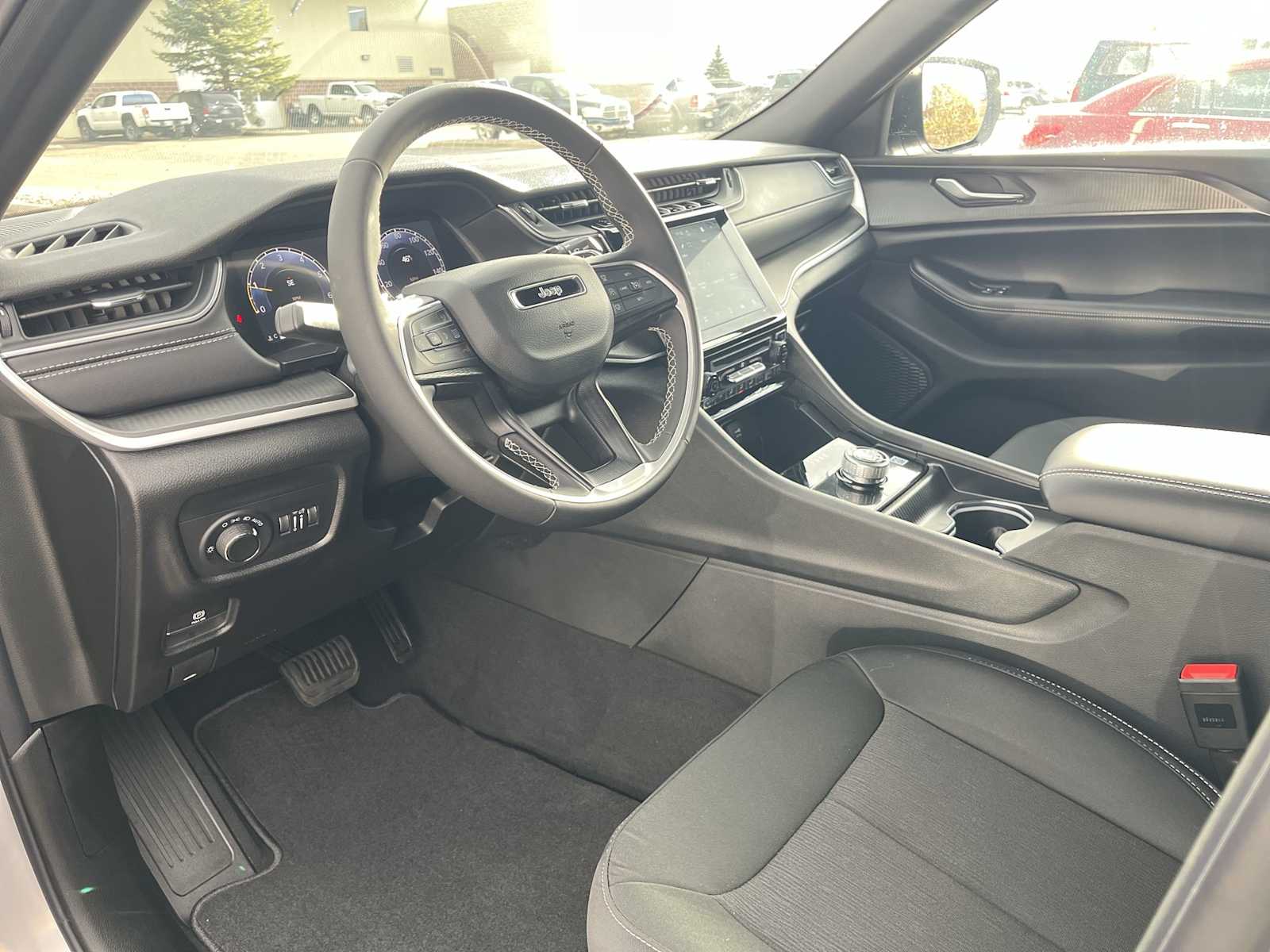 Thumbnail: 2025 Jeep Grand Cherokee - 2