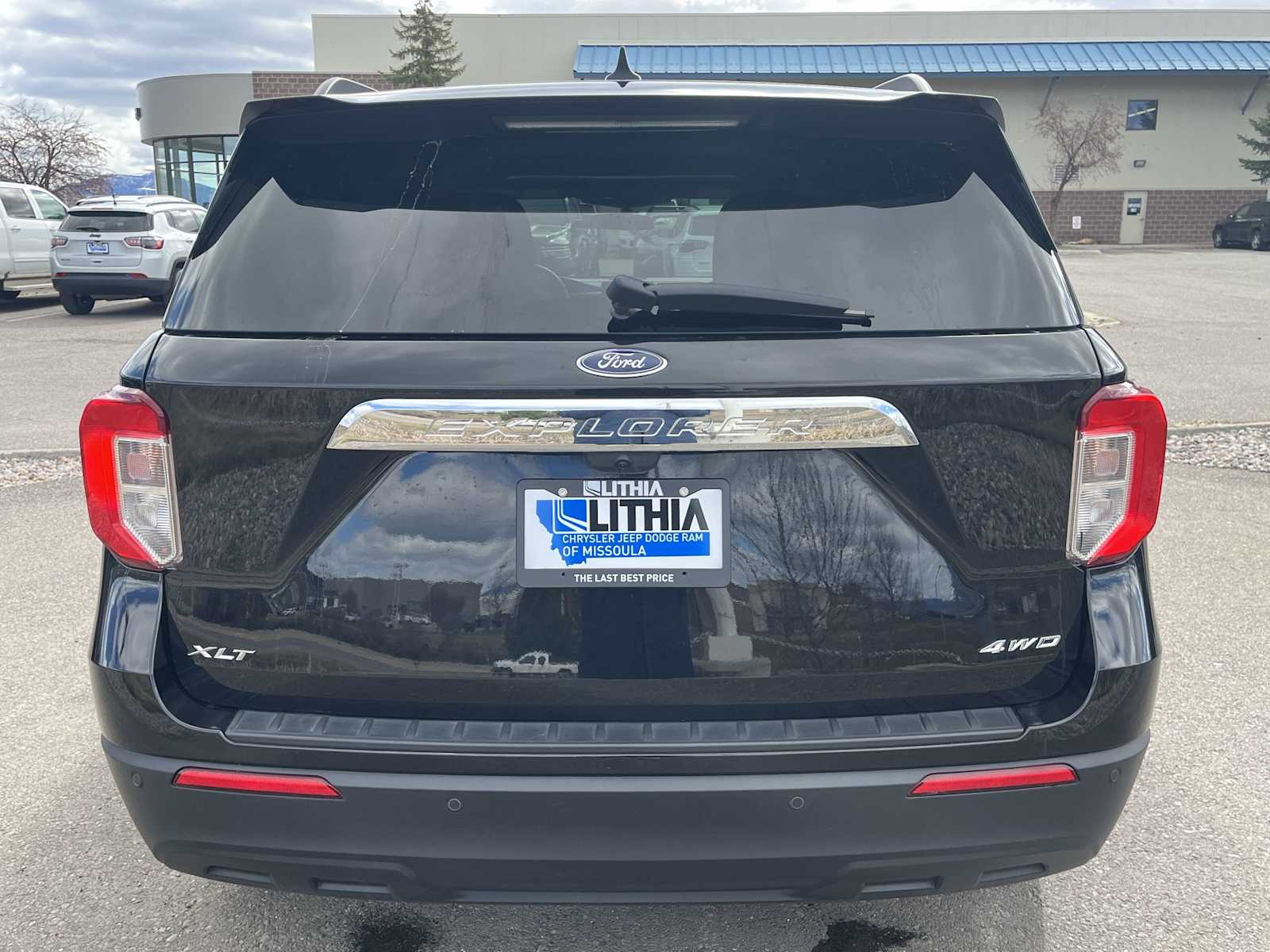 Thumbnail: 2023 Ford Explorer - 5