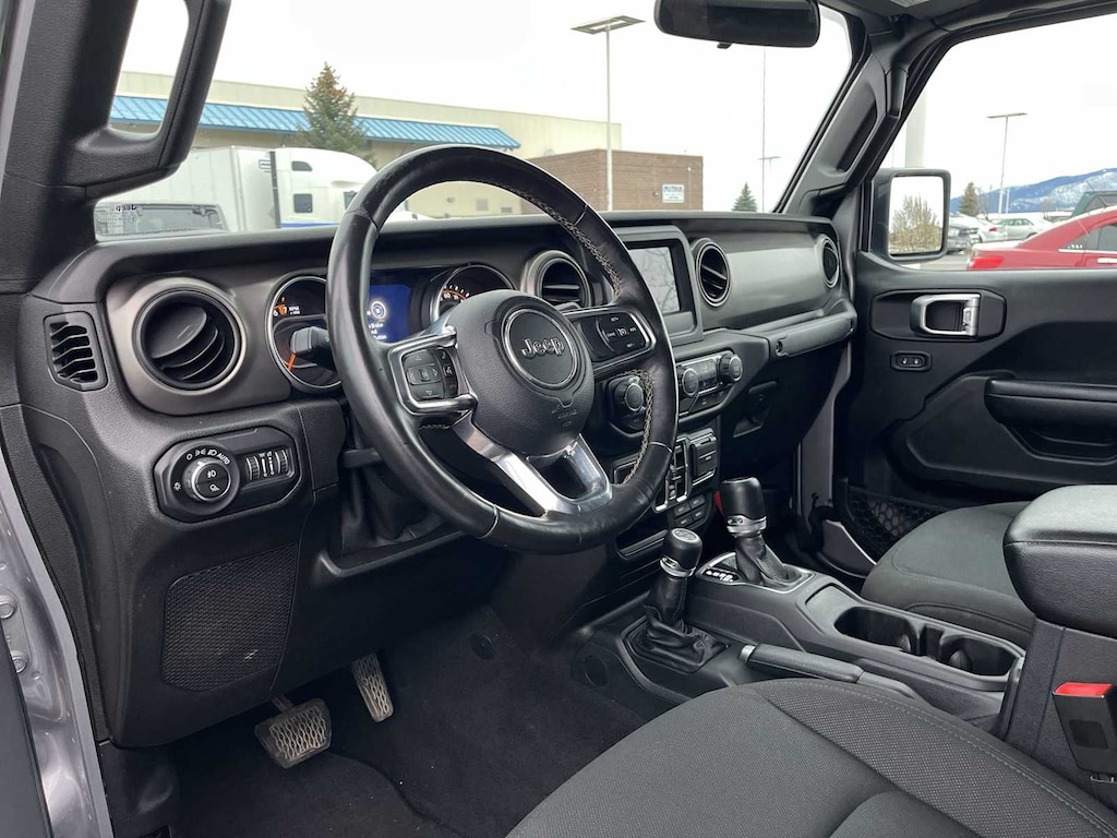Used 2020 Jeep Gladiator Sport Truck Crew Cab