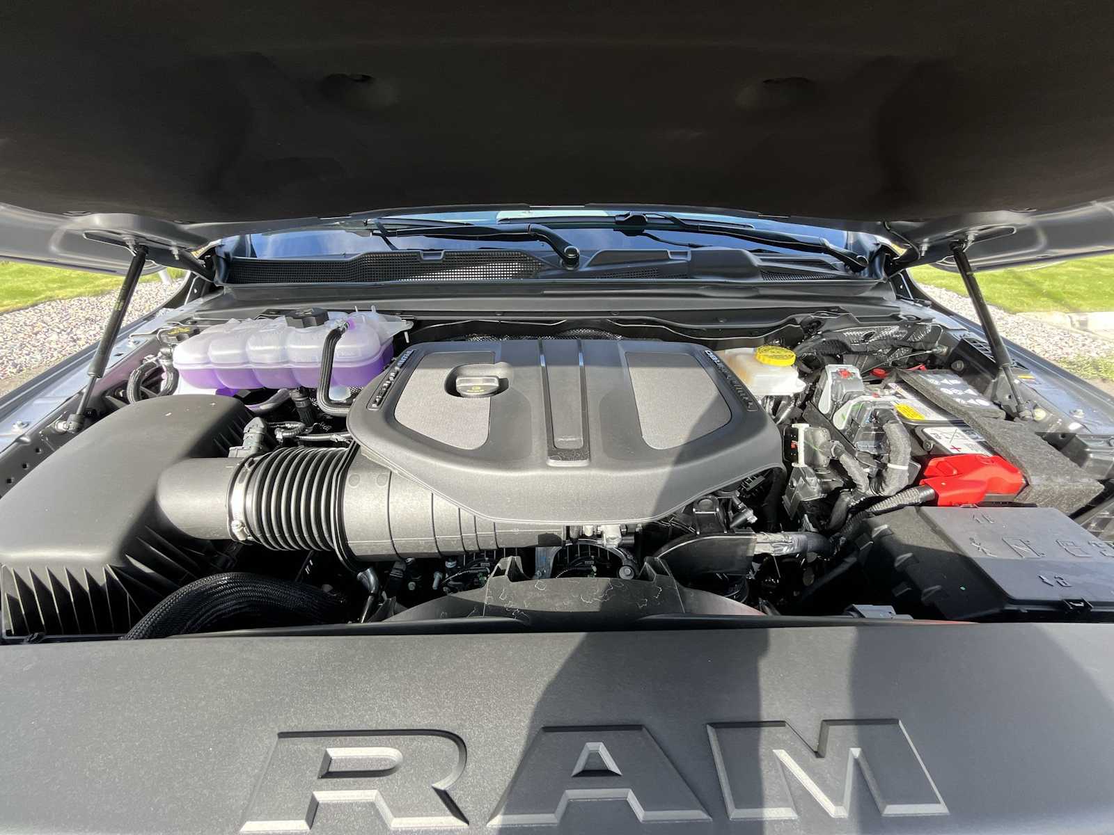 Thumbnail: 2026 RAM 1500 - 9